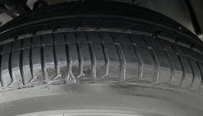 2021 Honda City V MT PETROL, Petrol, Manual, 11,035 km, Right Front Tyre Tread