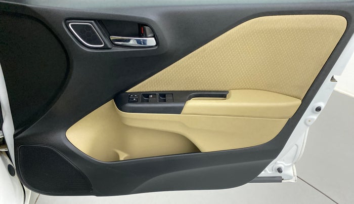 2021 Honda City V MT PETROL, Petrol, Manual, 11,035 km, Driver Side Door Panels Control