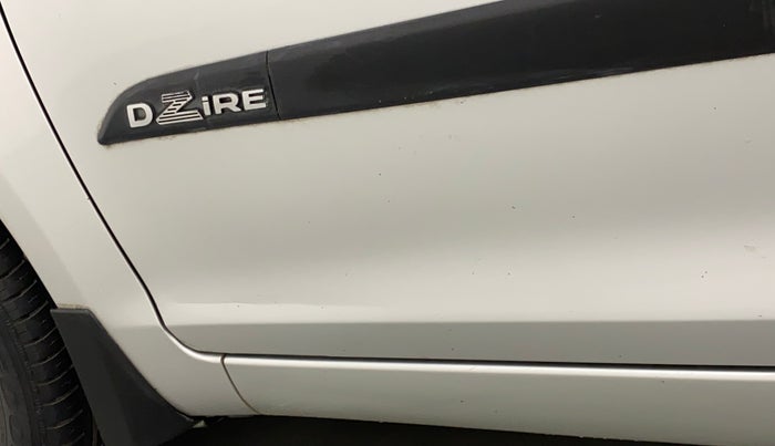2013 Maruti Swift Dzire ZXI, Petrol, Manual, 60,094 km, Front passenger door - Minor scratches
