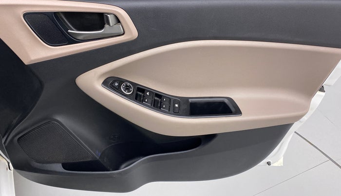 2017 Hyundai Elite i20 1.4 CRDI ASTA (O), Diesel, Manual, 96,621 km, Driver Side Door Panels Control