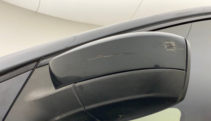 2015 Volkswagen Polo COMFORTLINE 1.2L, Petrol, Manual, 68,248 km, Left rear-view mirror - Minor scratches
