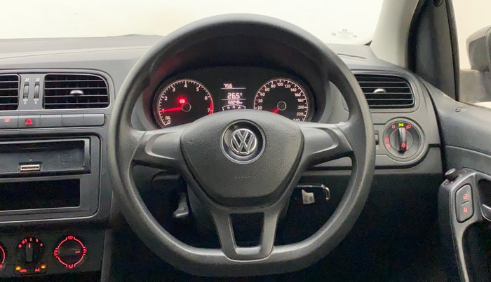 2015 Volkswagen Polo COMFORTLINE 1.2L, Petrol, Manual, 68,248 km, Steering Wheel Close Up