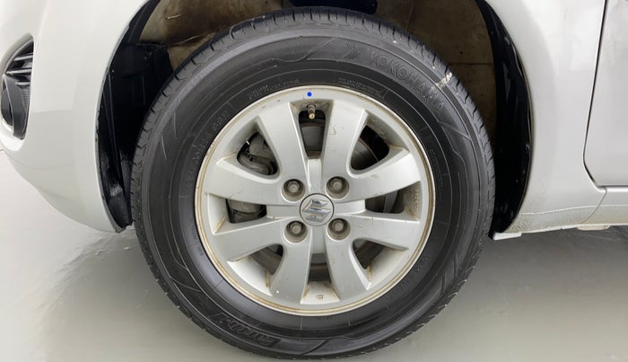 2015 Maruti Ritz ZXI, CNG, Manual, 65,693 km, Left Front Wheel