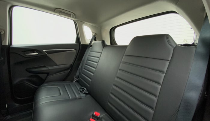 2018 Honda WR-V 1.2 i-VTEC VX MT, Petrol, Manual, 17,934 km, Right Side Rear Door Cabin