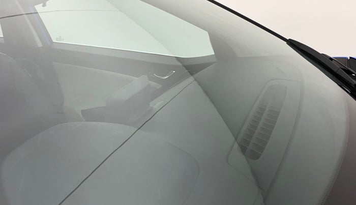 2021 Tata NEXON XZ PLUS PETROL SUNROOF, Petrol, Manual, 21,929 km, Front windshield - Minor spot on windshield