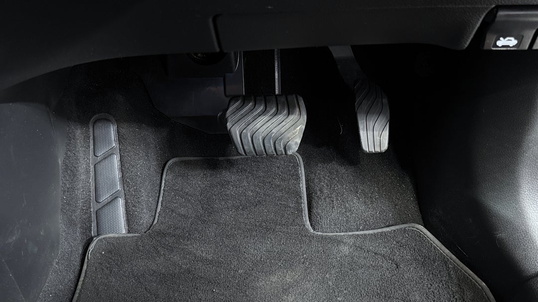 2019 Nissan Qashqai St, Automatic, 78046 km, Pedals and Footmat