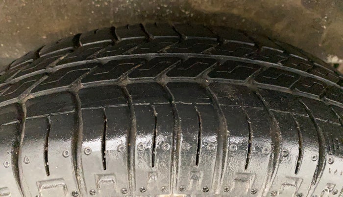 2017 Maruti OMNI E STD, Petrol, Manual, 20,504 km, Right Rear Tyre Tread