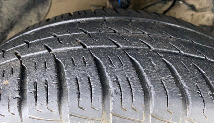 2017 Maruti Vitara Brezza VDI OPT, Diesel, Manual, 74,418 km, Right Front Tyre Tread