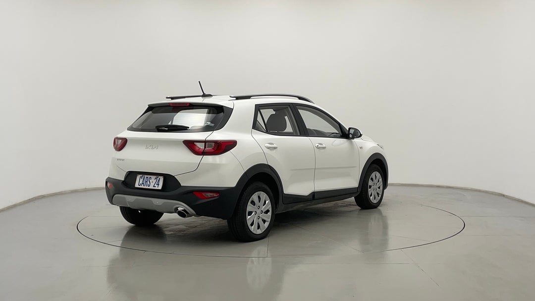 Right Back Diagonal (45- Degree) View