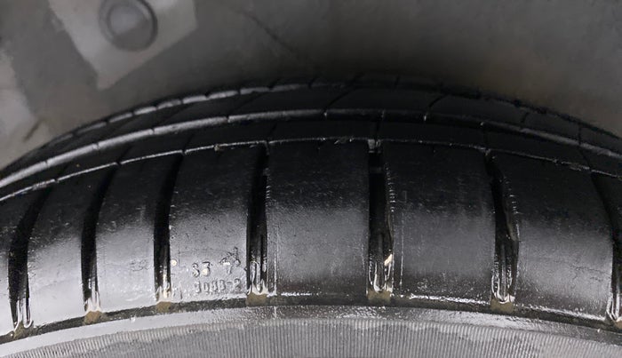 2012 Hyundai i10 SPORTZ 1.2, Petrol, Manual, 63,095 km, Right Rear Tyre Tread