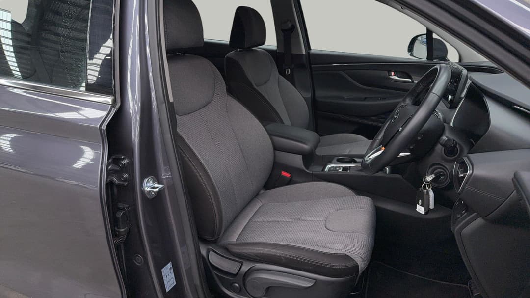 2023 Hyundai Santa Fe Crdi (AWD), Automatic, 45377 km, Right Side Front Door Cabin View