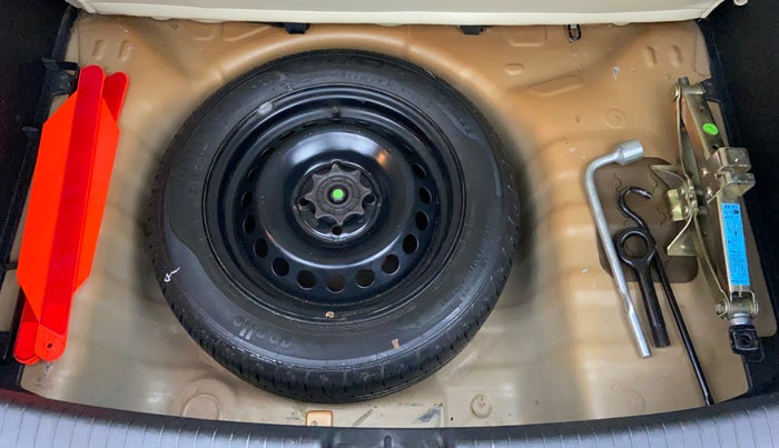 2015 Hyundai Grand i10 SPORTZ 1.2 KAPPA VTVT, Petrol, Manual, 40,734 km, Spare Tyre