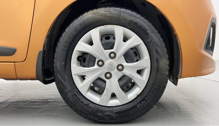 2015 Hyundai Grand i10 SPORTZ 1.2 KAPPA VTVT, Petrol, Manual, 40,734 km, Right Front Wheel