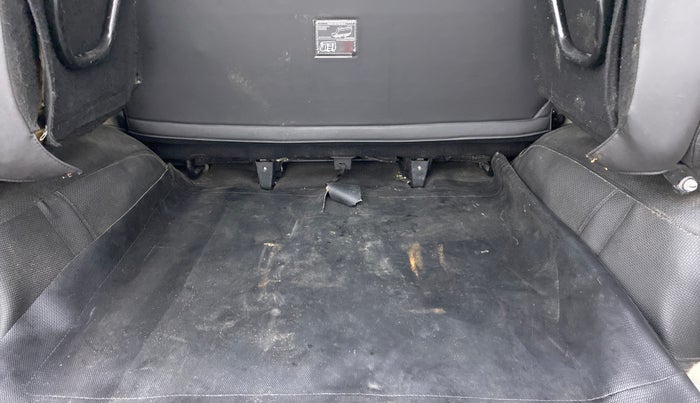 2019 Mahindra Scorpio S11, Diesel, Manual, 86,765 km, Boot Inside