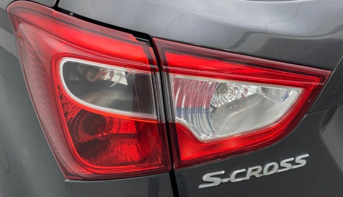 2018 Maruti S Cross ZETA 1.3, Diesel, Manual, 73,478 km, Left tail light - Minor damage