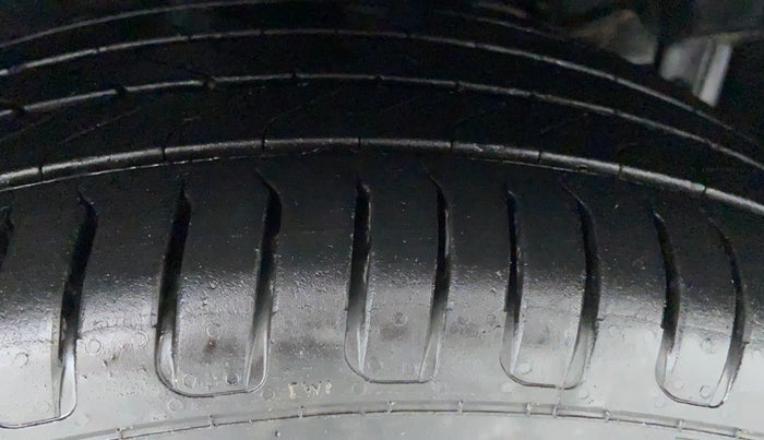 2018 Maruti S Cross ZETA 1.3, Diesel, Manual, 73,478 km, Right Front Tyre Tread