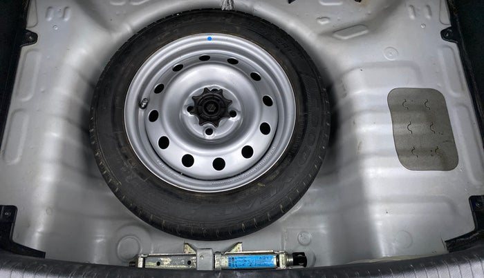 2017 Hyundai Grand i10 MAGNA 1.2 KAPPA VTVT, Petrol, Manual, 29,639 km, Spare Tyre