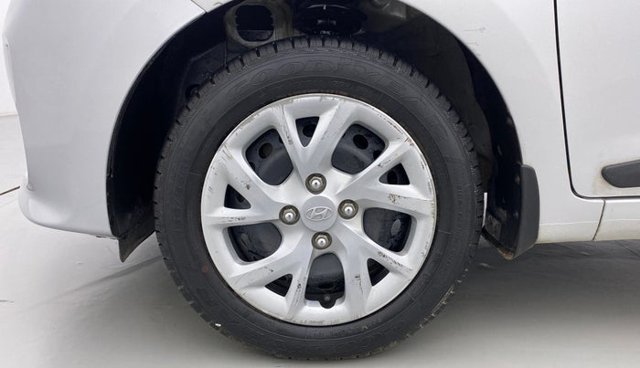 2017 Hyundai Grand i10 MAGNA 1.2 KAPPA VTVT, Petrol, Manual, 29,639 km, Left Front Wheel