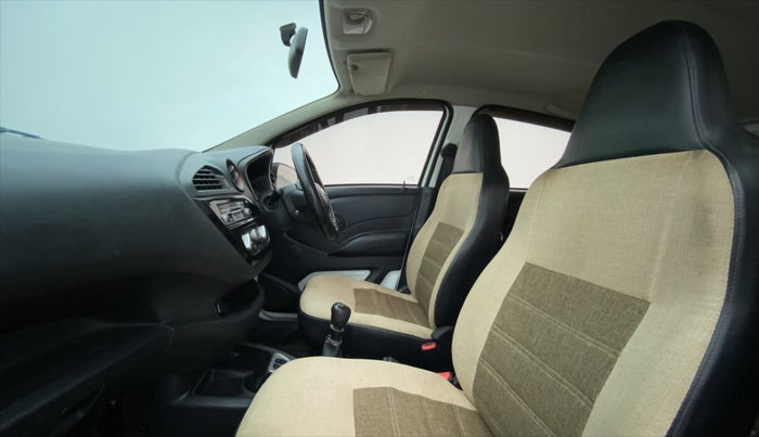 2016 Datsun Redi Go S, Petrol, Manual, 57,313 km, Right Side Front Door Cabin