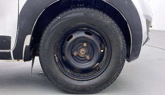 2016 Datsun Redi Go S, Petrol, Manual, 57,313 km, Right Front Wheel