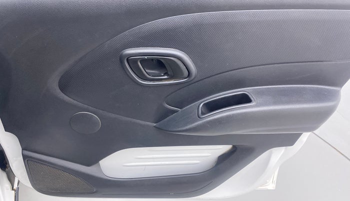 2016 Datsun Redi Go S, Petrol, Manual, 57,313 km, Driver Side Door Panels Control