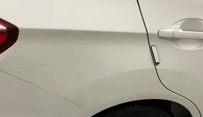 2016 Honda Amaze 1.2L I-VTEC SX, Petrol, Manual, 99,399 km, Right quarter panel - Minor scratches
