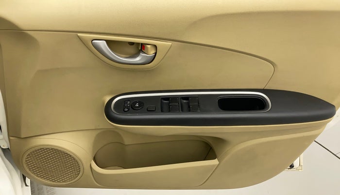 2016 Honda Amaze 1.2L I-VTEC SX, Petrol, Manual, 99,399 km, Driver Side Door Panels Control