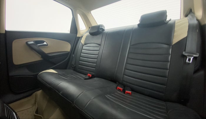 2016 Volkswagen Ameo HIGHLINE 1.2, Petrol, Manual, 69,025 km, Right Side Rear Door Cabin