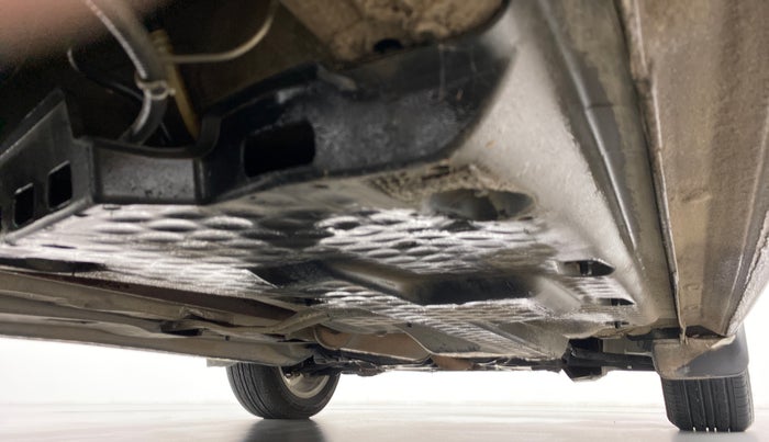 2016 Volkswagen Ameo HIGHLINE 1.2, Petrol, Manual, 69,025 km, Right Side Underbody