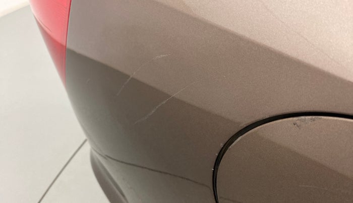 2016 Volkswagen Ameo HIGHLINE 1.2, Petrol, Manual, 69,025 km, Right quarter panel - Minor scratches