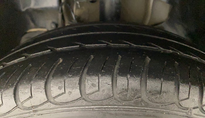 2019 Tata Tiago XZ 1.2 REVOTRON, Petrol, Manual, 35,298 km, Left Front Tyre Tread