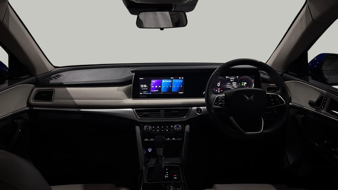 2023 Mahindra Xuv700 Ax7l, Automatic, 39053 km, Dashboard View