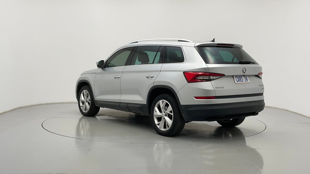 Left Back Diagonal (45- Degree) View