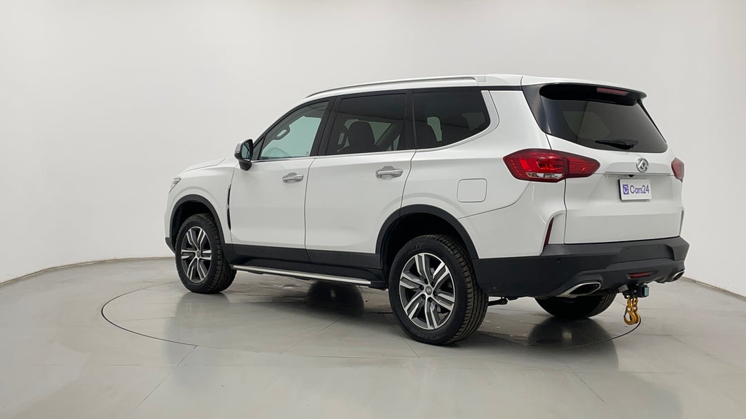 Left Back Diagonal (45- Degree) View