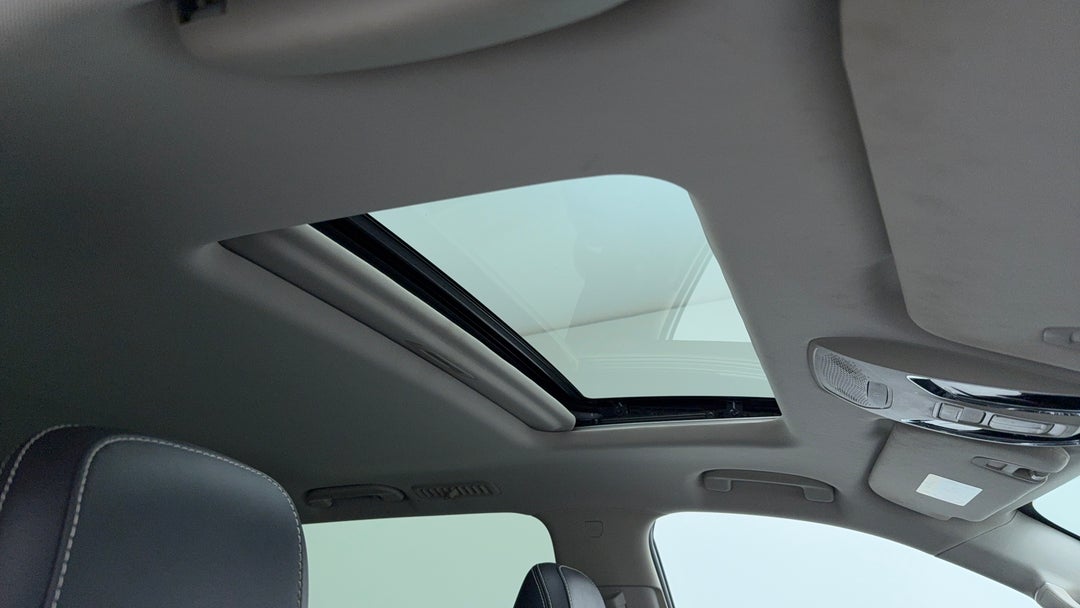 Interior Sunroof/Moonroof