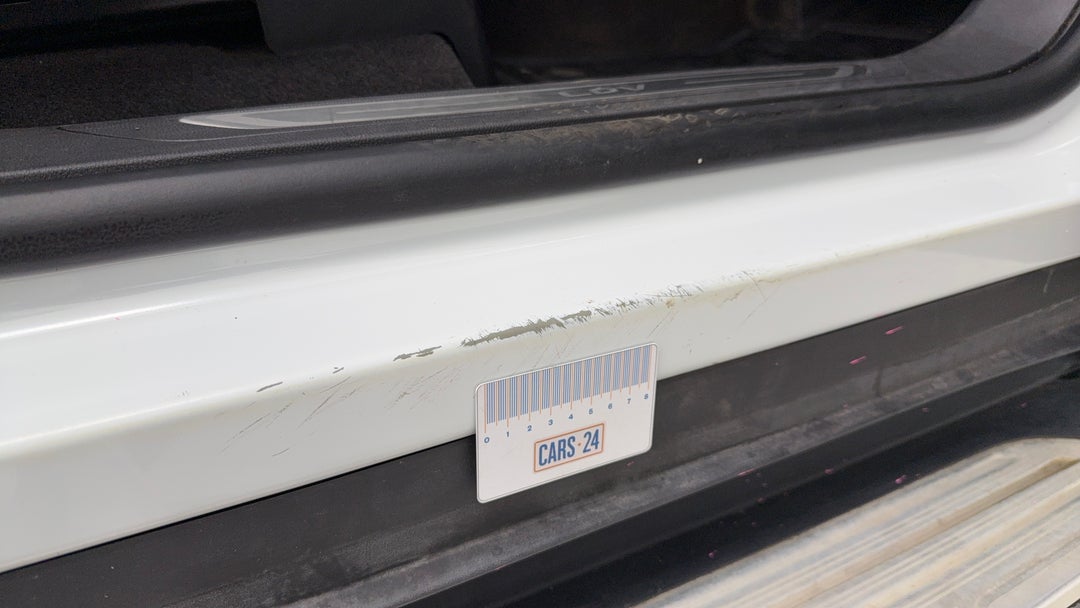 Door Sills Front RHS Scratch