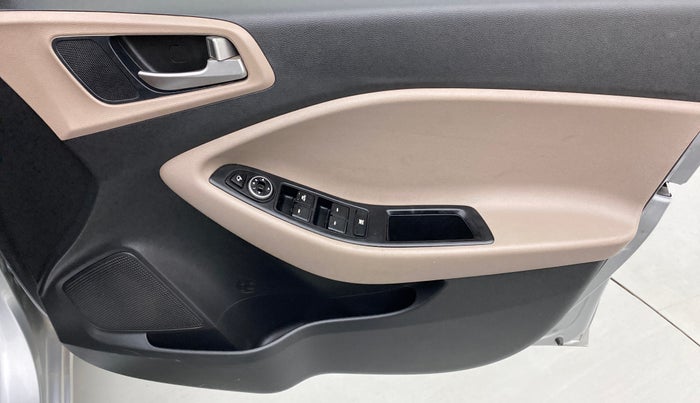 2019 Hyundai Elite i20 ASTA (O) CVT, Petrol, Automatic, 91,916 km, Driver Side Door Panels Control
