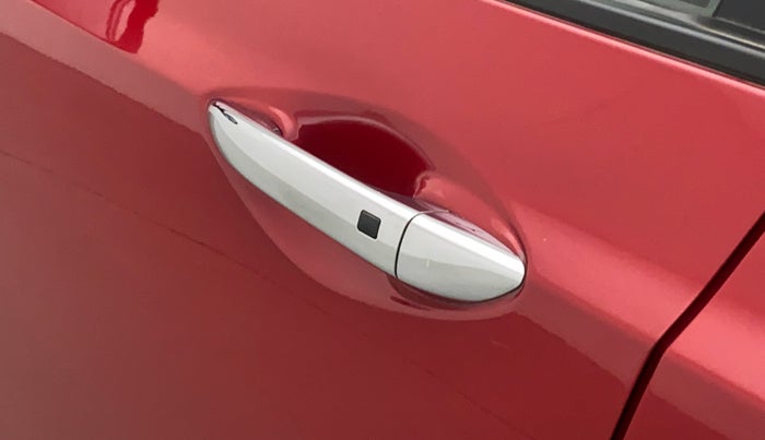 2014 Hyundai Xcent SX AT 1.2 (O), Petrol, Automatic, 26,874 km, Front passenger door - Door handle sensor not working