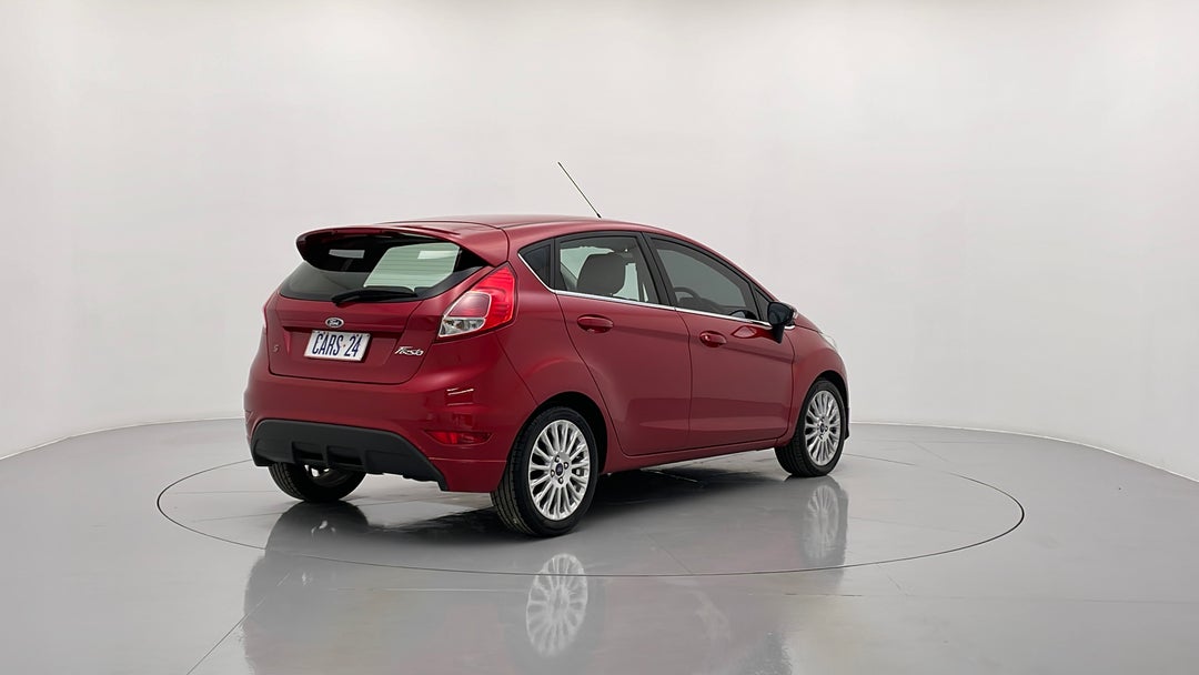 Right Back Diagonal (45- Degree) View