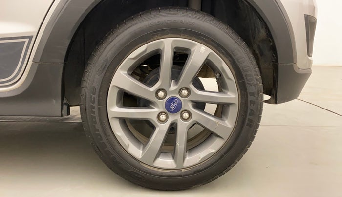 2019 Ford FREESTYLE TITANIUM 1.2 PETROL, Petrol, Manual, 32,485 km, Left Rear Wheel