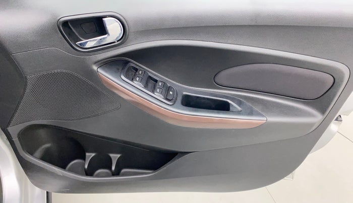 2019 Ford FREESTYLE TITANIUM 1.2 PETROL, Petrol, Manual, 32,485 km, Driver Side Door Panels Control