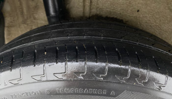 2018 Maruti IGNIS ALPHA 1.2 AMT, Petrol, Automatic, 36,124 km, Right Rear Tyre Tread