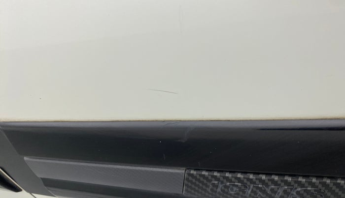 2018 Maruti IGNIS ALPHA 1.2 AMT, Petrol, Automatic, 36,124 km, Right rear door - Minor scratches