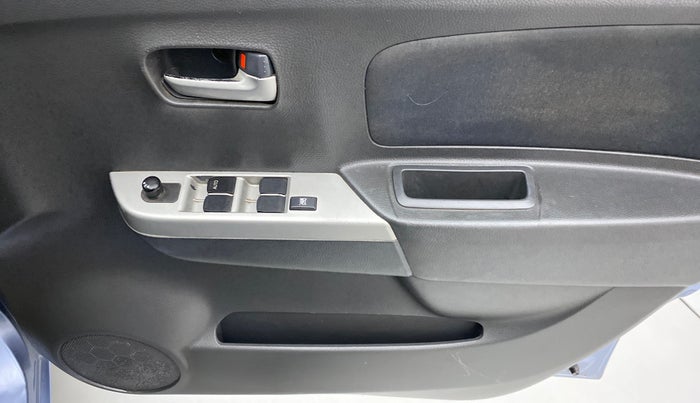 2012 Maruti Wagon R 1.0 VXI, CNG, Manual, 70,689 km, Driver Side Door Panels Control