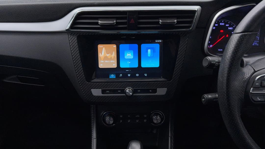 2023 MG ZS Excite, Automatic, 40077 km, Center Console