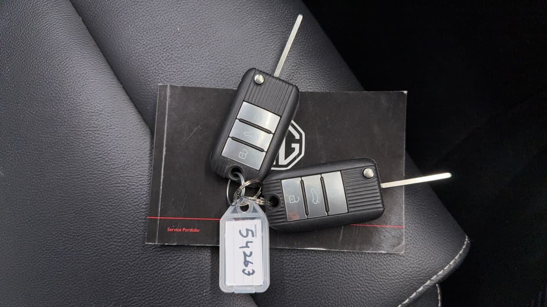 2023 MG ZS Excite, Automatic, 40077 km, Key Close-up