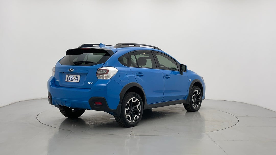 Right Back Diagonal (45- Degree) View