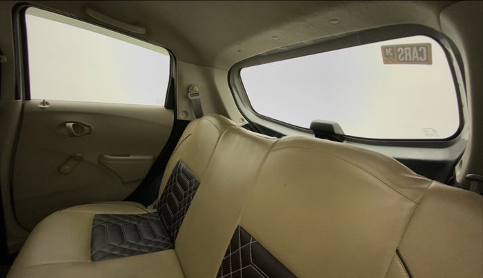 2014 Datsun Go T, Petrol, Manual, 77,035 km, Right Side Rear Door Cabin