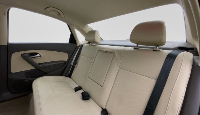 2015 Volkswagen Vento HIGHLINE TDI AT, Diesel, Automatic, 63,344 km, Right Side Rear Door Cabin