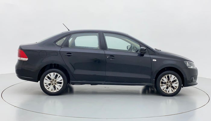 2015 Volkswagen Vento HIGHLINE TDI AT, Diesel, Automatic, 63,344 km, Right Side View